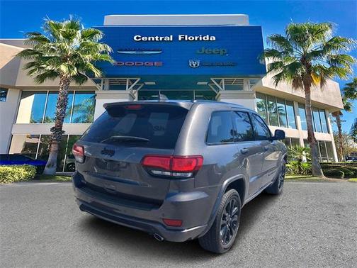 2021 Jeep Grand Cherokee Laredo