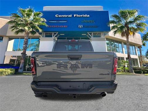 2026 RAM 1500 Warlock Crew Cab 4x4 5'7' Box