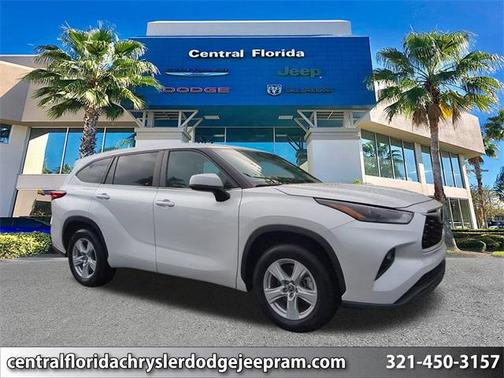 2023 Toyota Highlander LE