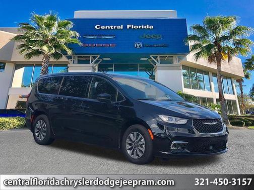 Diamond Black 2025 Chrysler Pacifica Hybrid Select