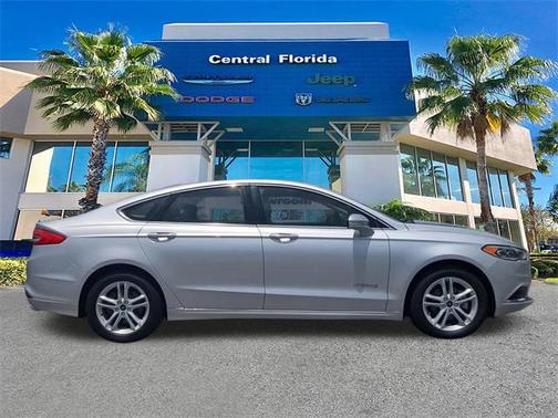 2018 Ford Fusion Hybrid SE