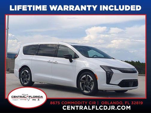 White 2027 Chrysler Pacifica Limited