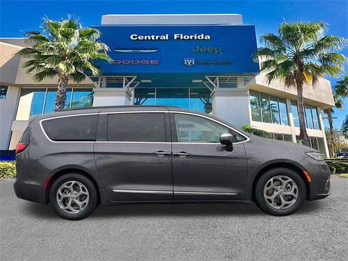 2022 Chrysler Pacifica Limited