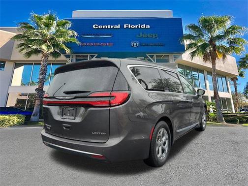 2022 Chrysler Pacifica Limited