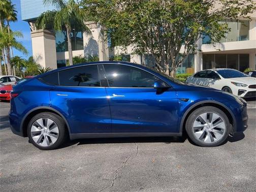 2023 Tesla Model Y Long Range Dual Motor All-Wheel Drive