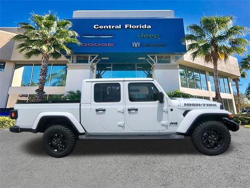 2025 Jeep Gladiator High Tide
