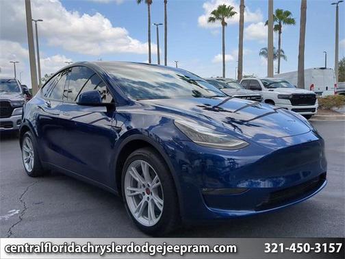2022 Tesla Model Y Long Range Dual Motor All-Wheel Drive