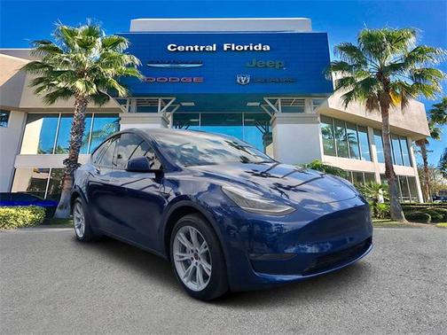 2022 Tesla Model Y Long Range Dual Motor All-Wheel Drive