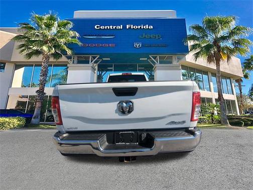 2020 RAM 3500 Tradesman Crew Cab 4x4 8' Box