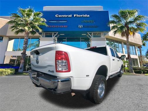 2020 RAM 3500 Tradesman Crew Cab 4x4 8' Box