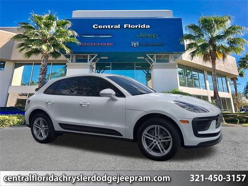 2022 Porsche Macan Base