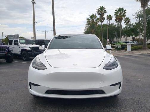 Pearl White Multi-Coat 2022 Tesla Model Y Performance Dual Motor All-Wheel Drive