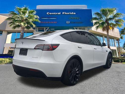 Pearl White Multi-Coat 2022 Tesla Model Y Performance Dual Motor All-Wheel Drive