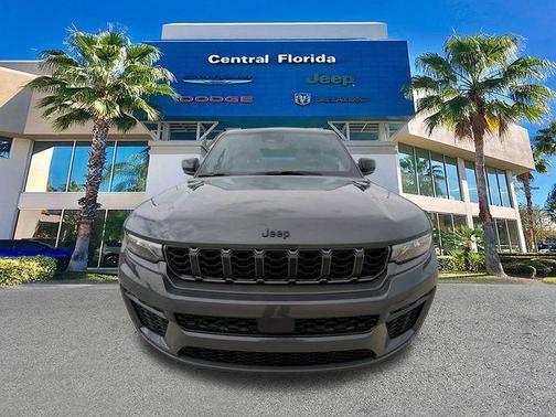 2026 Jeep Grand Cherokee Altitude