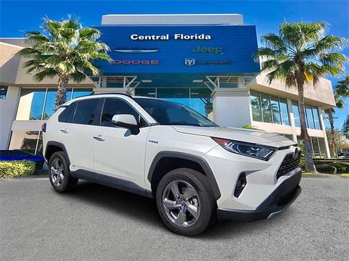 2020 Toyota RAV4 Hybrid SE