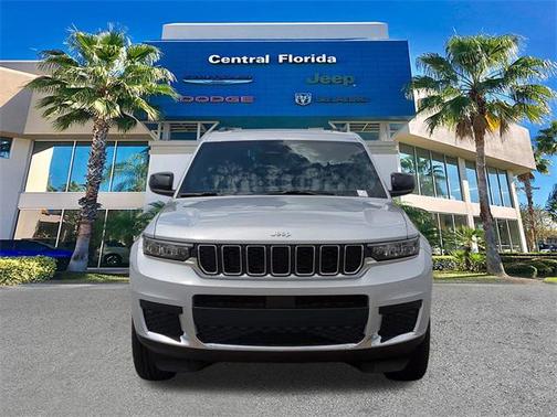 2025 Jeep Grand Cherokee L Laredo