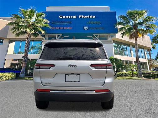 2025 Jeep Grand Cherokee L Laredo