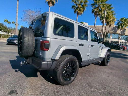 2022 Jeep Wrangler Unlimited 4xe Sahara