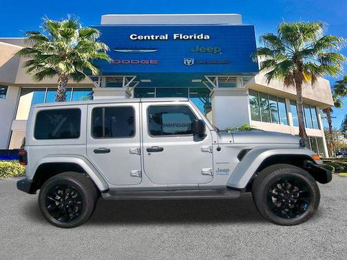 2022 Jeep Wrangler Unlimited 4xe Sahara