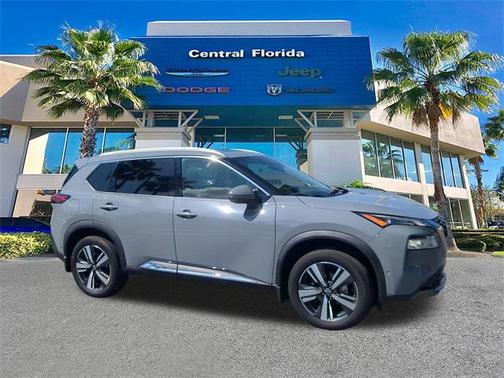 2022 Nissan Rogue SL