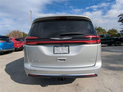 2026 Chrysler Pacifica L