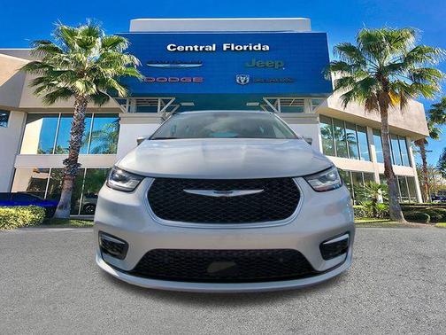 2026 Chrysler Pacifica L