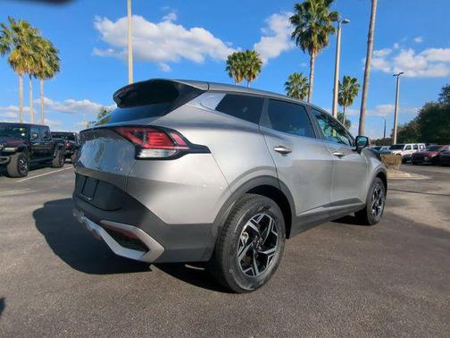 2024 Kia Sportage LX