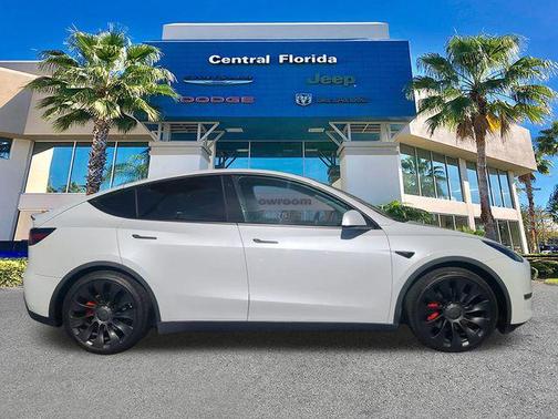 2022 Tesla Model Y Performance Dual Motor All-Wheel Drive