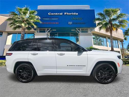 2025 Jeep Grand Cherokee Summit