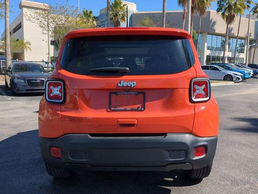 Omaha Orange Clearcoat 2021 Jeep Renegade Latitude