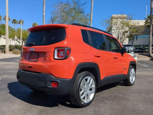 Omaha Orange Clearcoat 2021 Jeep Renegade Latitude