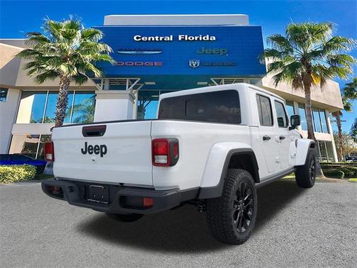 2025 Jeep Gladiator Nighthawk