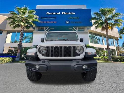 2025 Jeep Gladiator Nighthawk