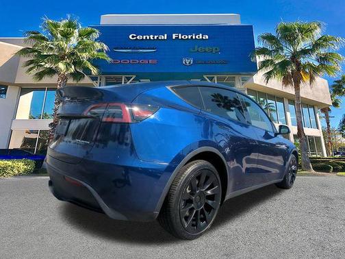 2023 Tesla Model Y Long Range Dual Motor All-Wheel Drive