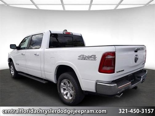 Photo 5 of 33 of 2022 RAM 1500 Laramie