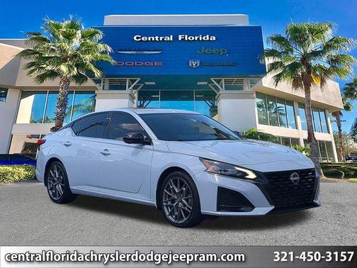 2023 Nissan Altima SR VC-Turbo FWD