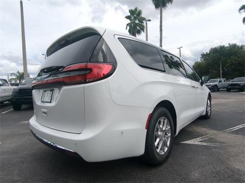 2025 Chrysler Pacifica L