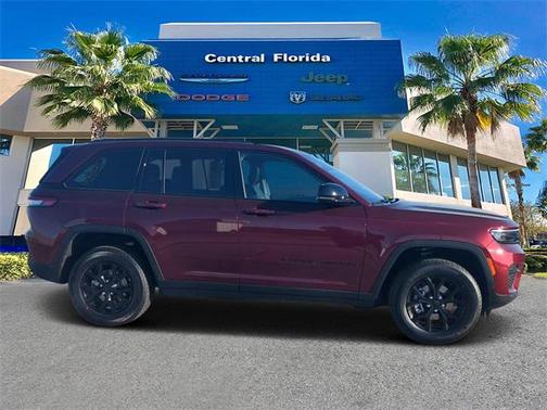 2025 Jeep Grand Cherokee Altitude