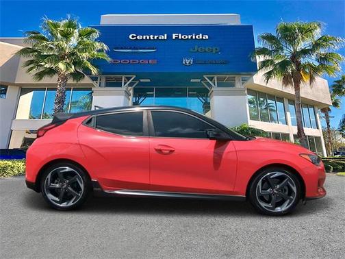 2019 Hyundai Veloster Base