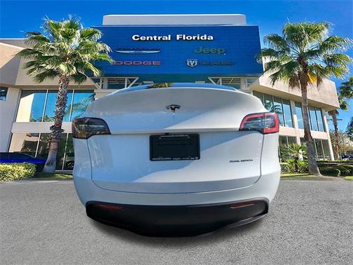 2023 Tesla Model Y Long Range Dual Motor All-Wheel Drive