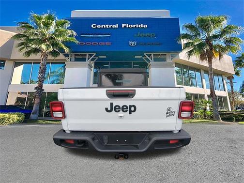 2023 Jeep Gladiator Sport