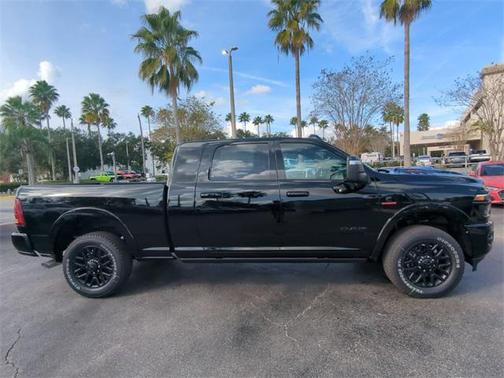 2026 RAM 3500 Limited Mega Cab 4x4 6'4' Box