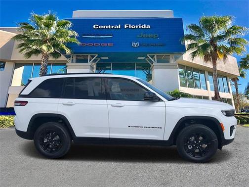 2025 Jeep Grand Cherokee Altitude