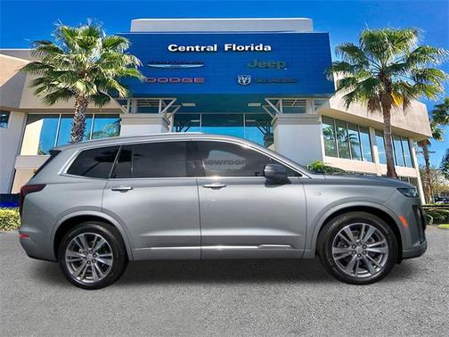 2025 Cadillac XT6 Premium Luxury FWD