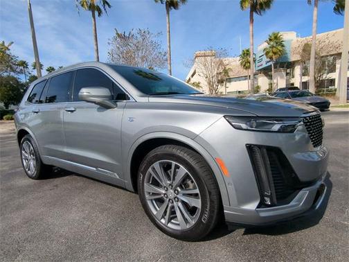 2025 Cadillac XT6 Premium Luxury FWD