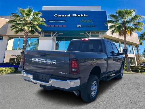 2025 RAM 2500 Tradesman Crew Cab 4x4 6'4' Box