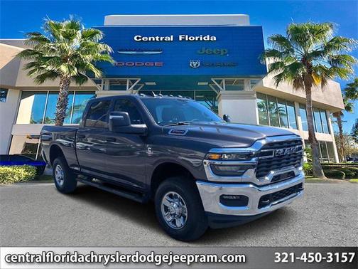 2025 RAM 2500 Tradesman Crew Cab 4x4 6'4' Box