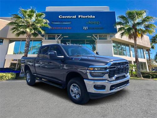 2025 RAM 2500 Tradesman Crew Cab 4x4 6'4' Box
