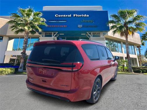 2025 Chrysler Pacifica Limited