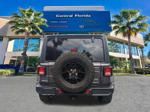 Granite Crystal Metallic Clearcoat 2025 Jeep Wrangler 4xe Willys